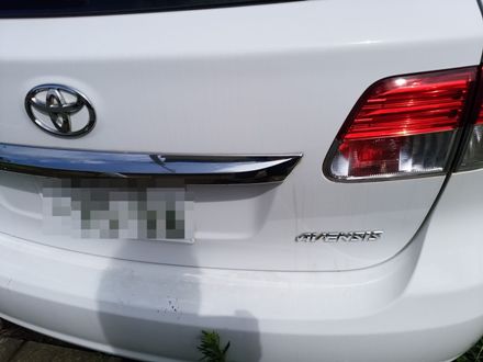 アベンシスワゴン シートの破れ補修 クルマ内装修理と家具木製品修理の記録 トータルリペアｓ ｍ ａ 新潟 長岡 上越