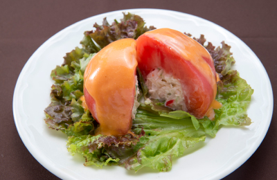 トマトのファルシーサラダ