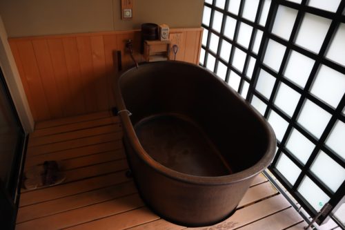 2019-04-09-16-42-48_r