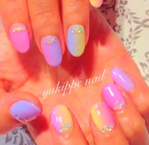 春先取り パステルカラーのカラフル縦グラデーションネイルデザイン Nail Salon Yukippe Nail